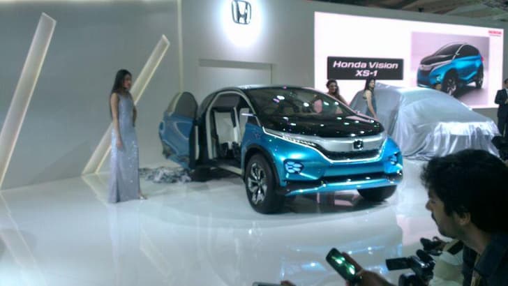 Honda revealed the XS-1, a compact SUV concept, which previews a seven-seat Toyota Innova competitor that will be built on Honda’s new 2GA platform.