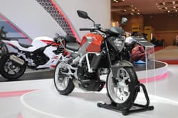 The Hyosung GD250 was also on display