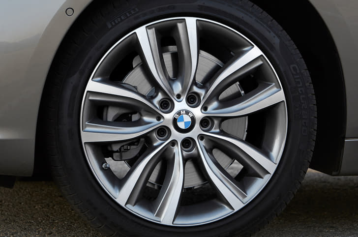 New BMW 2-series Active Tourer MPV photo gallery