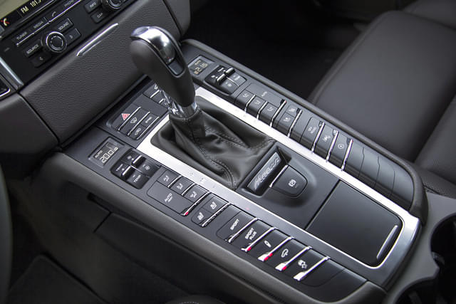 Porsche Macan Gear Box Automatic