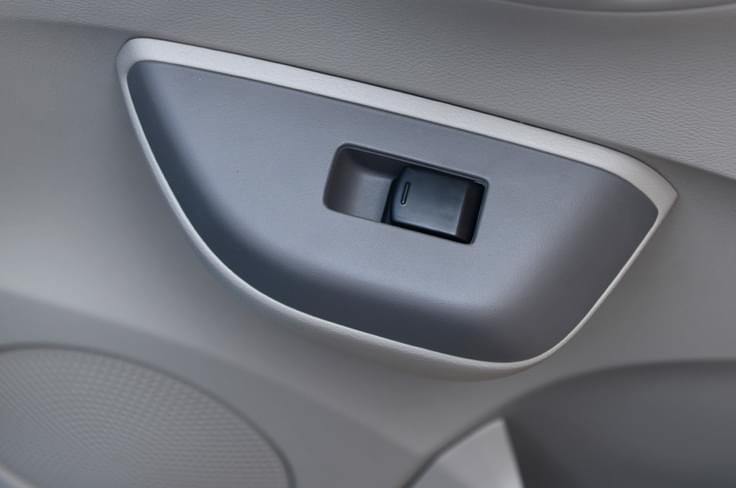 Driver gets power window controls only for his window. Driver gets power window controls only for his window.