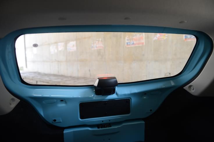 Rear windshield doesn Rear windshield doesn