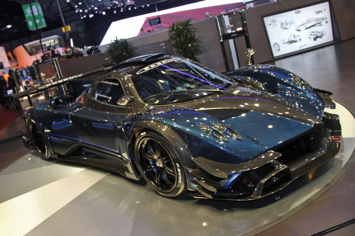 Geneva Motor Show 2014 photo gallery