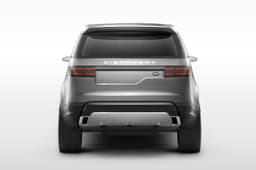 A single rear tailgate is fitted instead of the split tailgate found on the Discovery 4.