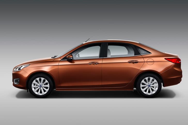 New Ford Escort Sedan photo gallery
