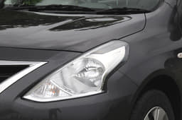 Nissan Sunny facelift photo gallery