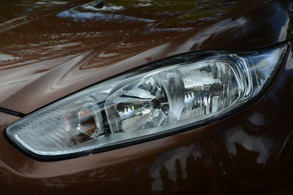 Ford Fiesta facelift India photo gallery