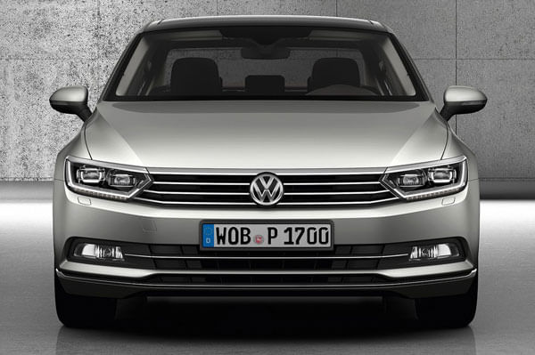 New Volkswagen Passat photo gallery - Image 1