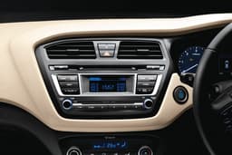 Hyundai Elite i20 photo gallery