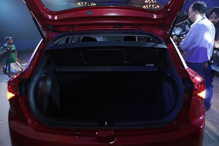 Hyundai Elite i20 photo gallery