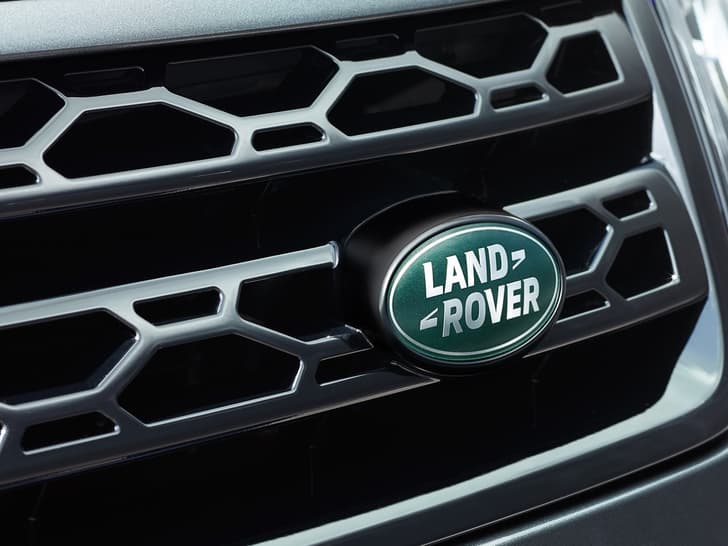 Land Rover Discovery Sport photo gallery