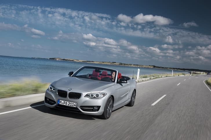 BMW 2-series convertible photo gallery