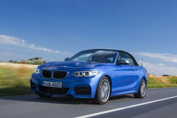 BMW 2-series convertible photo gallery