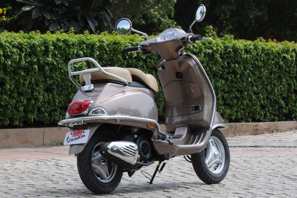 Styling on the Elegante is the same albeit with more chrome details.