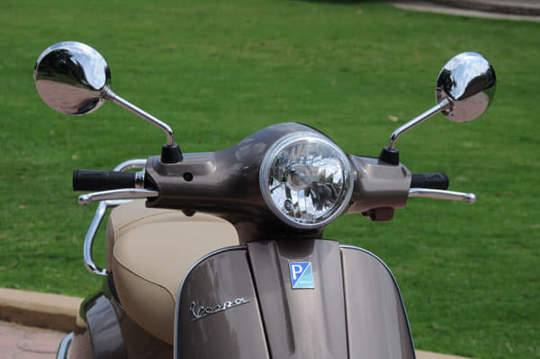 Chrome rear view mirrors add to appeal.