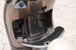 Push to open glove compartment, pops open.