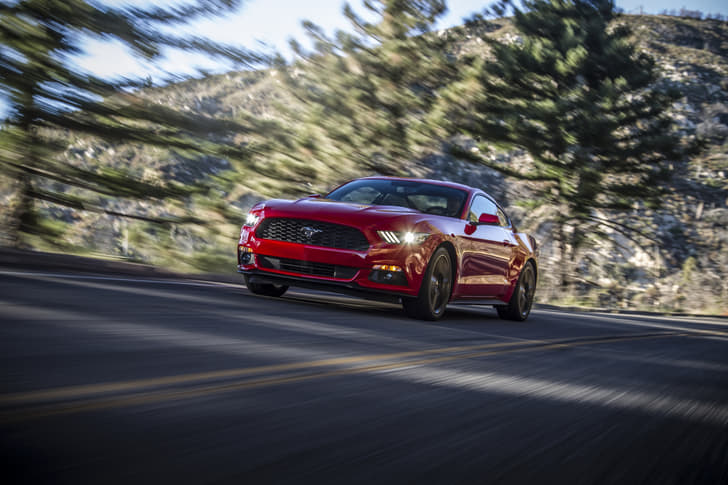 New Ford Mustang GT photo gallery