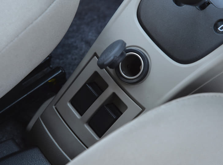 Front power windows is available only on the top trim.