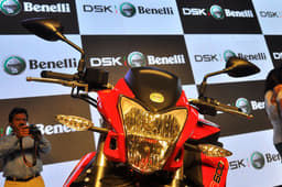 Dual front headlights, mounted in a single unit.