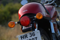 Taillight unit’s design is inspired by the sporty motorcycles of yesteryear.