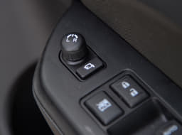 The mid-spec and the top variants of the Swift facelift get power-folding and adjustable wing mirrors. 