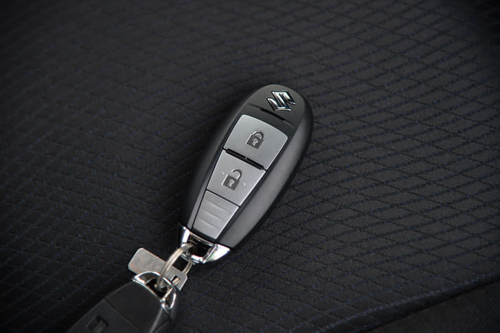 Swift ZXi and ZDi keyless-go key fob.