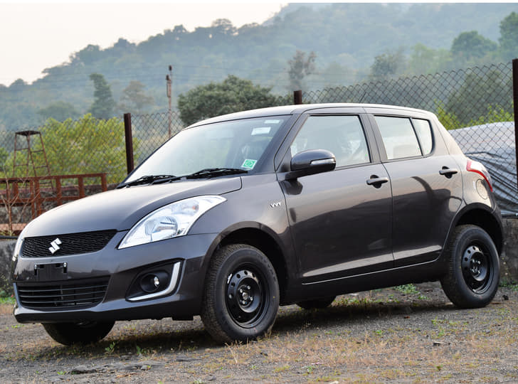 Maruti has launched the new Granite Grey paint shade as well on the updated Swift. 