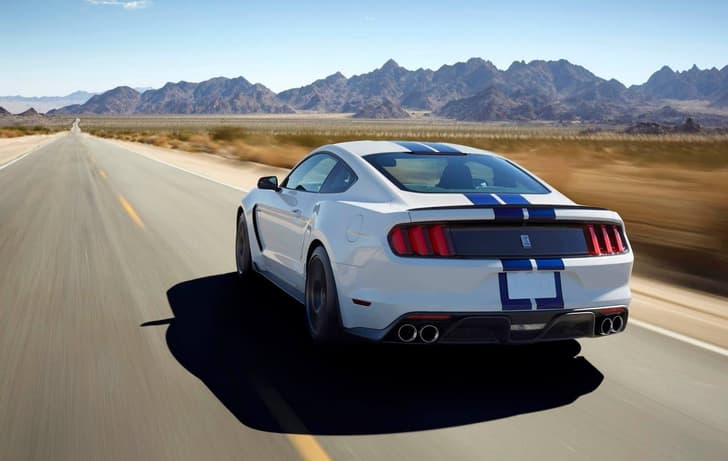 New Ford Mustang Shelby GT350 photo gallery