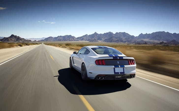 New Ford Mustang Shelby GT350 photo gallery