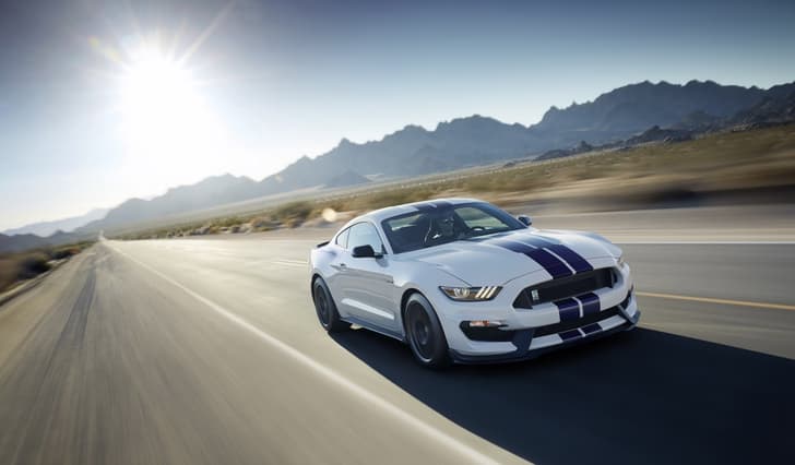 New Ford Mustang Shelby GT350 photo gallery