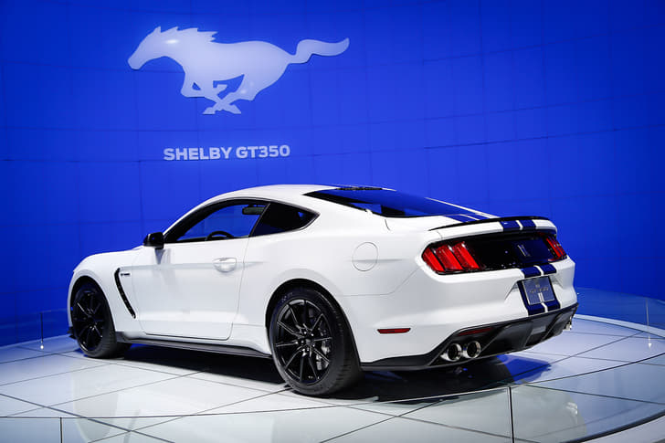 Los Angeles Auto Show 2014 photo gallery
