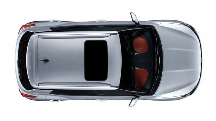 SsangYong Tivoli SUV photo gallery