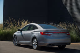 Hyundai Azera photo gallery