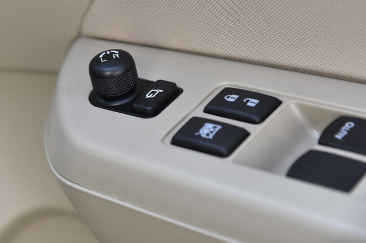 The V and the Z trims now come with power folding wing mirrors.