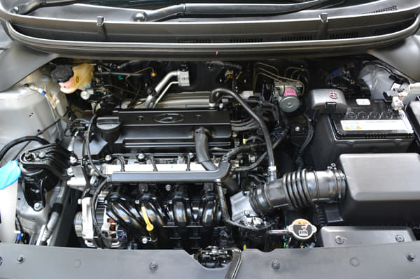 Hyundai i20 Active photo gallery