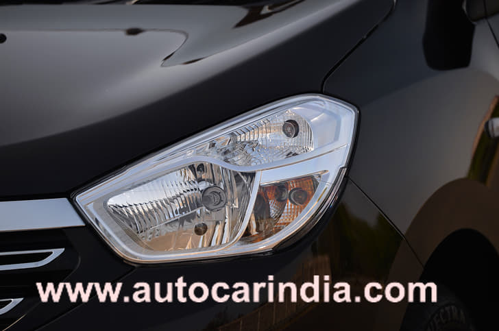 Renault Lodgy MPV photo gallery