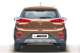 Hyundai i20 Active photo gallery