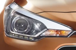 Hyundai i20 Active photo gallery