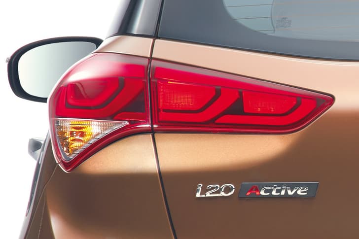 Hyundai i20 Active photo gallery