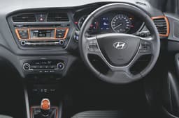 Hyundai i20 Active photo gallery
