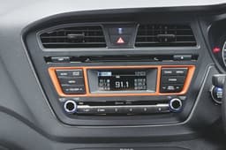 Hyundai i20 Active photo gallery