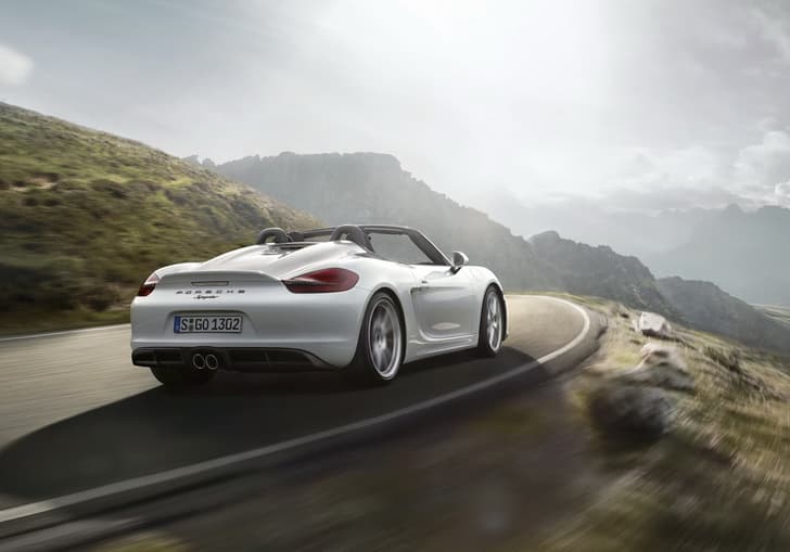 2015 Porsche Boxster Spyder photo gallery