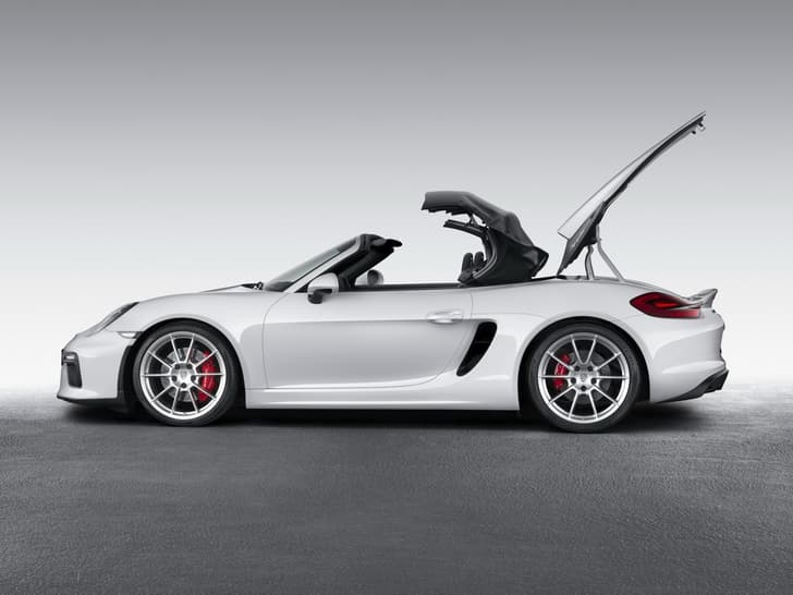 2015 Porsche Boxster Spyder photo gallery
