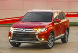 Mitsubishi Outlander facelift photo gallery