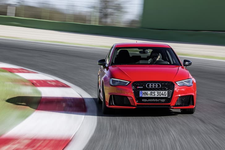 2015 Audi RS 3 hatchback photo gallery