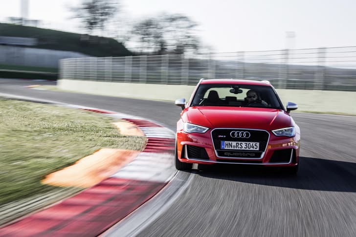 2015 Audi RS 3 hatchback photo gallery