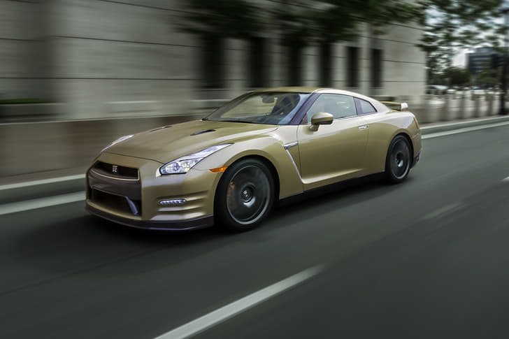 2016 Nissan GT-R 45th Anniversary Gold Edition 