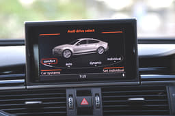 Choosing 'Individual' in Drive Select lets you tailor the RS7's driving characteristics to suit your needs.