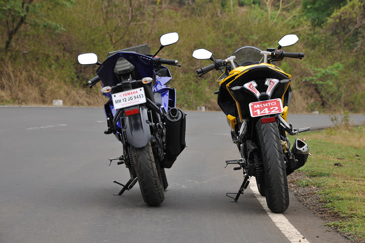 Although the tail light on the RS 200 looks neat when tailing at night, it seems a bit over the top when seen in profile. 