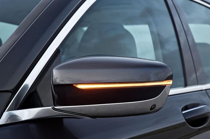 New 2015 BMW 7-series photo gallery